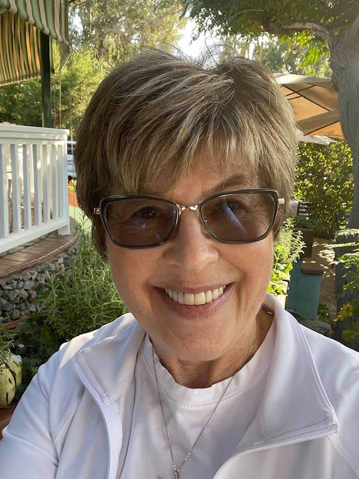 No photo description available.